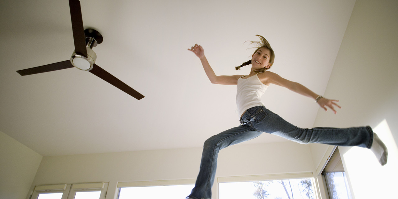 Air Condition Vs. Ceiling Fan: Which is More Energy Efficient?