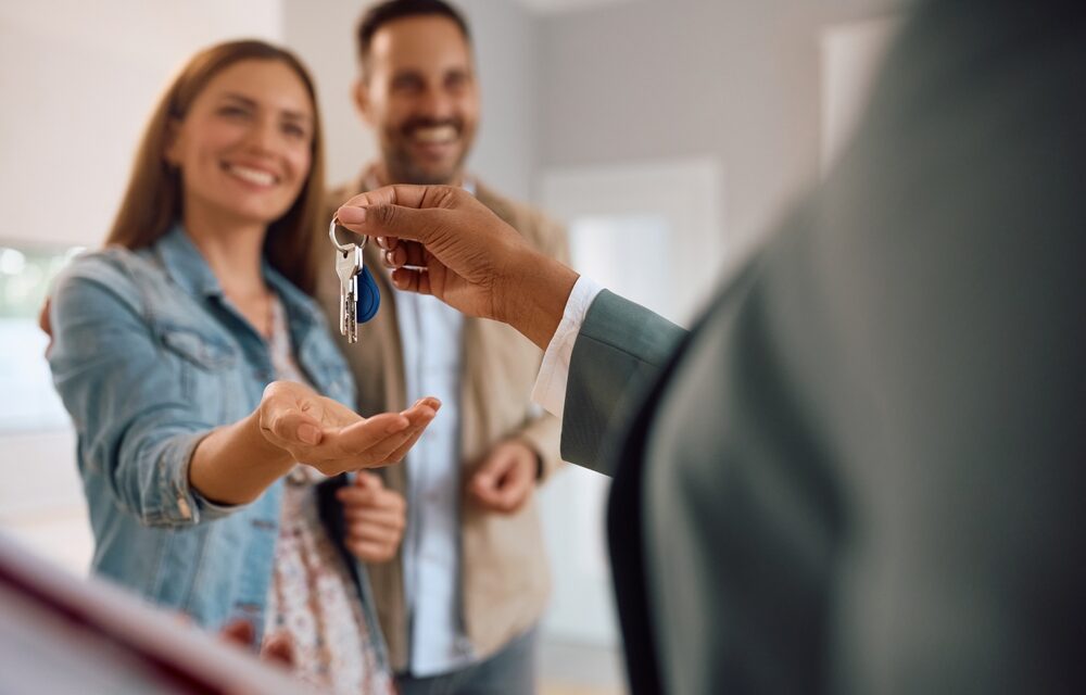 Elena Bustamante – Closing Day Confidence