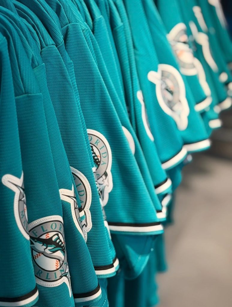 Miami Marlins throwback teal jerseys 2026 on the field